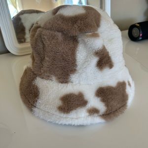 Light brown cow print bucket hat